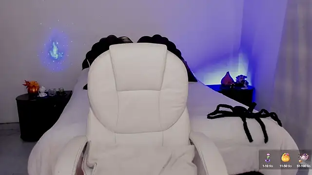 emilydolshe2 online show from 7, 10, 2025