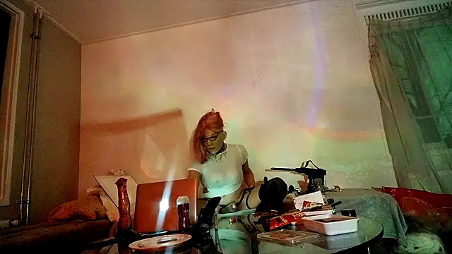 Snapshot of CharlotteVixxens chatting on 11, 2, 2025 CharlotteVixxens online show from 11, 2, 2025