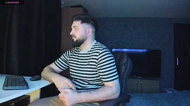 Snapshot of Eduu2322 chatting on 10, 1, 2025 Eduu2322 online show from 10, 1, 2025