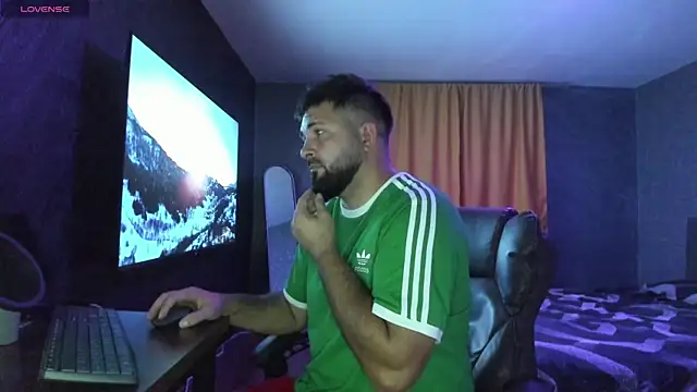 Snapshot of Eduu2322 chatting on 22, 9, 2025 Eduu2322 online show from 22, 9, 2025