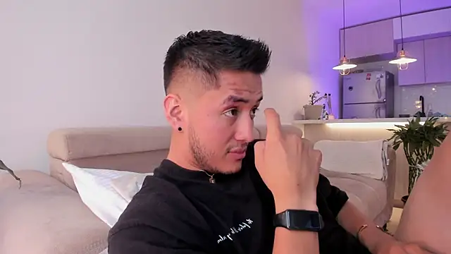 Chriskyle  online show from 6, 3, 2025