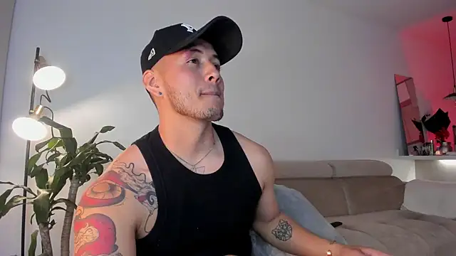 Chriskyle  online show from 11, 3, 2025