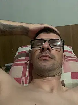 Juliano2289 online show from 15, 4, 2026