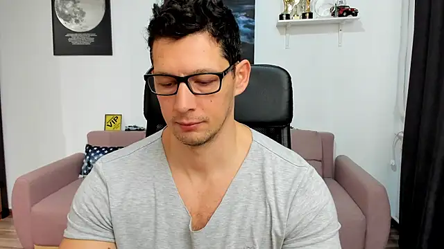 Snapshot of BrutusK08 chatting on 16, 1, 2026 BrutusK08 online show from 16, 1, 2026