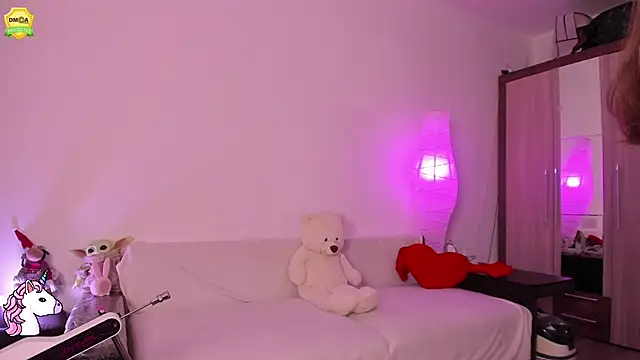 EvaUniporn online show from 18, 5, 2026