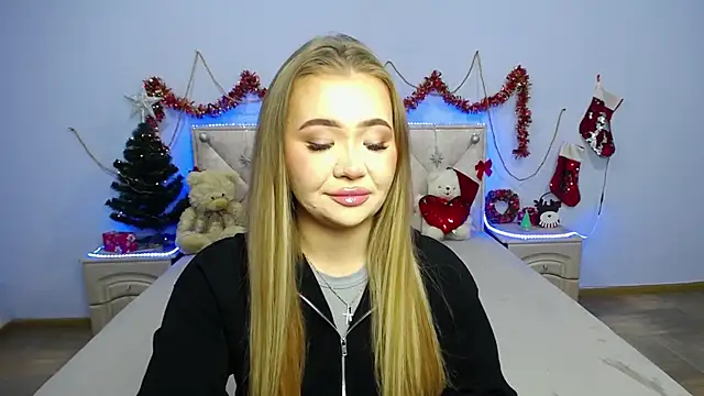 Snapshot of StacyYellig chatting on 6, 1, 2025 StacyYellig online show from 6, 1, 2025