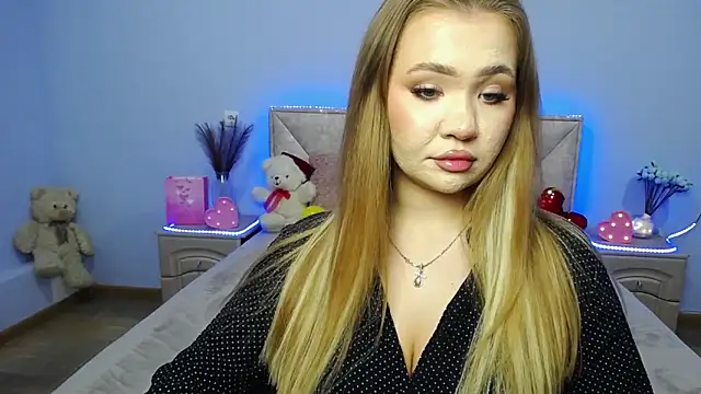 Snapshot of StacyYellig chatting on 12, 1, 2025 StacyYellig online show from 12, 1, 2025