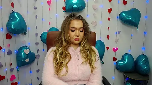 Snapshot of StacyYellig chatting on 16, 2, 2025 StacyYellig online show from 16, 2, 2025