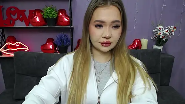 Snapshot of StacyYellig chatting on 4, 3, 2025 StacyYellig online show from 4, 3, 2025