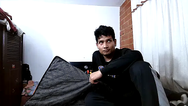 Snapshot of AngelinaPaker chatting on 13, 12, 2024 AngelinaPaker online show from 13, 12, 2024