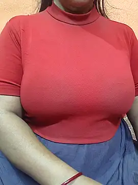 Snapshot of CUTE_SOPHIA- chatting on 5, 7, 2026 CUTE SOPHIA- online show from 5, 7, 2026