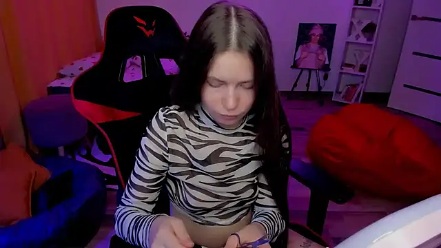 HelloRoxy online show from 21, 6, 2026