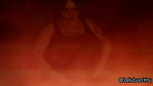 Snapshot of LeluLuvsYou chatting on 9, 4, 2026 LeluLuvsYou online show from 9, 4, 2026