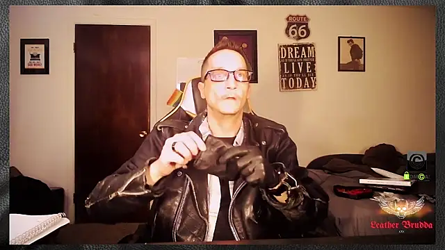 LeatherBrudda69 online show from 8, 1, 2026