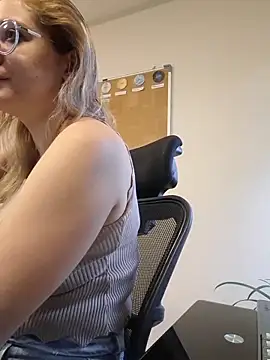 NaomiShimizu online show from 28, 3, 2026