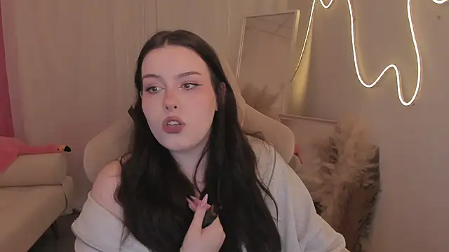 CoralineKeyns online show from 2, 3, 2026