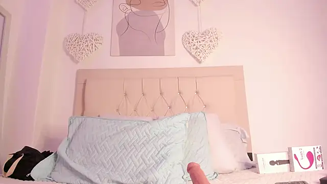 daiana curly online show from 10, 3, 2025