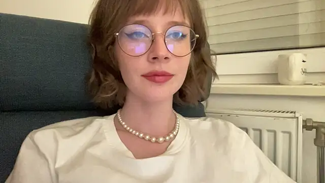 Snapshot of ms_christiana chatting on 6, 5, 2026 ms christiana online show from 6, 5, 2026