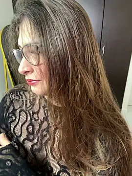 adara lennox online show from 31, 7, 2026