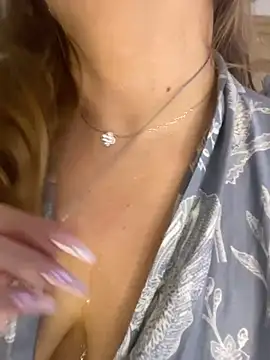 AurorHarris online show from 17, 11, 2025