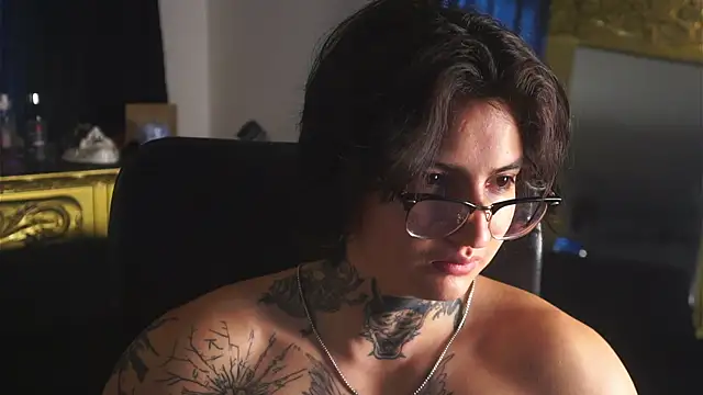 dantecoppolaa  online show from 21, 2, 2025