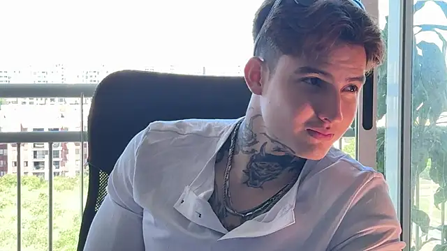 Snapshot of dantecoppolaa_ chatting on 7, 7, 2026 dantecoppolaa online show from 7, 7, 2026