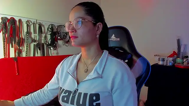 scarlet-kennedy98 online show from 4, 2, 2026