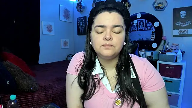 Snapshot of Luise_Meyrink chatting on 14, 2, 2026 Luise Meyrink online show from 14, 2, 2026