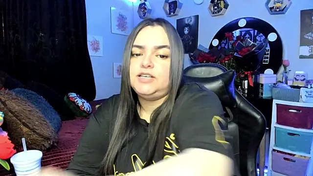 Snapshot of Luise_Meyrink chatting on 17, 2, 2026 Luise Meyrink online show from 17, 2, 2026