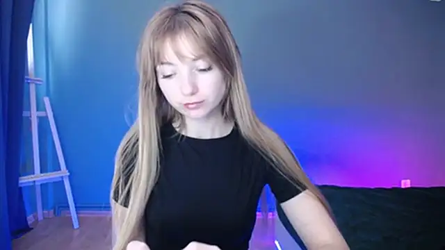 LuciaYoung online show from 11, 2, 2025