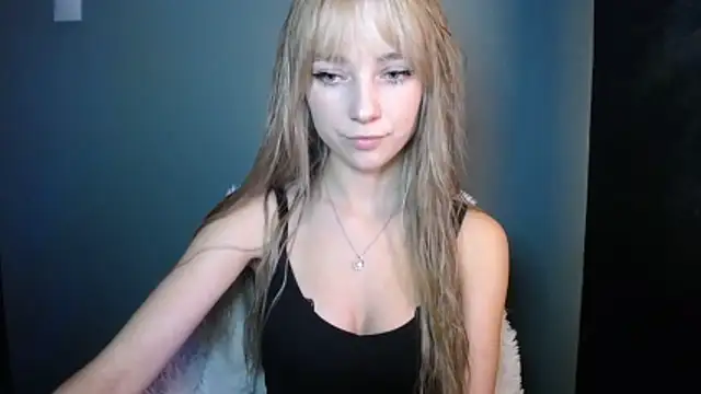 LuciaYoung online show from 24, 10, 2025