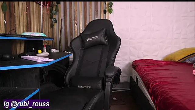 argiee taylorxs2 online show from 22, 12, 2024