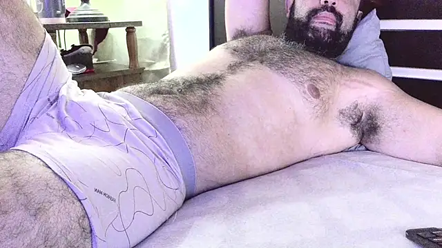 machoathome online show from 15, 3, 2025