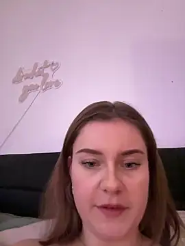 Snapshot of MaribelRiver chatting on 6, 2, 2025 MaribelRiver online show from 6, 2, 2025