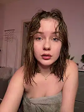 Snapshot of MaribelRiver chatting on 20, 2, 2025 MaribelRiver online show from 20, 2, 2025
