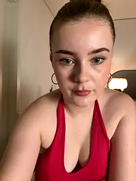 Snapshot of MaribelRiver chatting on 10, 9, 2025 MaribelRiver online show from 10, 9, 2025