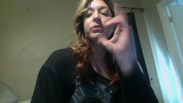 Snapshot of bella8769 chatting on 24, 2, 2026 bella8769 online show from 24, 2, 2026