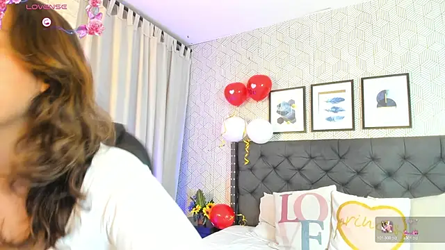 emma  smith1 online show from 17, 2, 2025