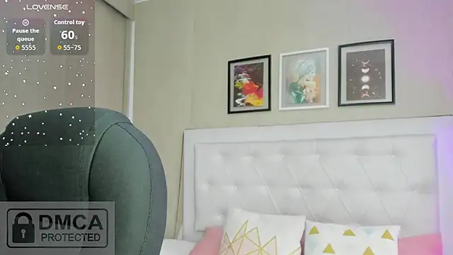 Snapshot of emma__smith1 chatting on 8, 4, 2026 emma smith1 online show from 8, 4, 2026