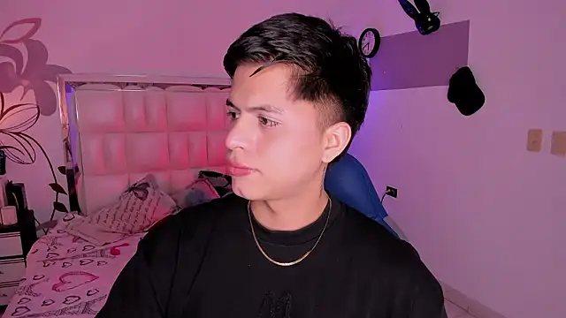 Niicky1  online show from 3, 12, 2024