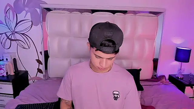 Niicky1  online show from 21, 12, 2024