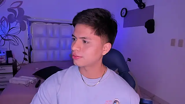 Niicky1  online show from 30, 12, 2024