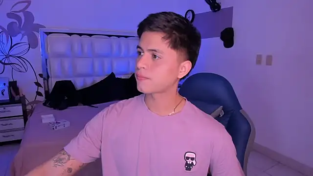 Niicky1  online show from 2, 1, 2025