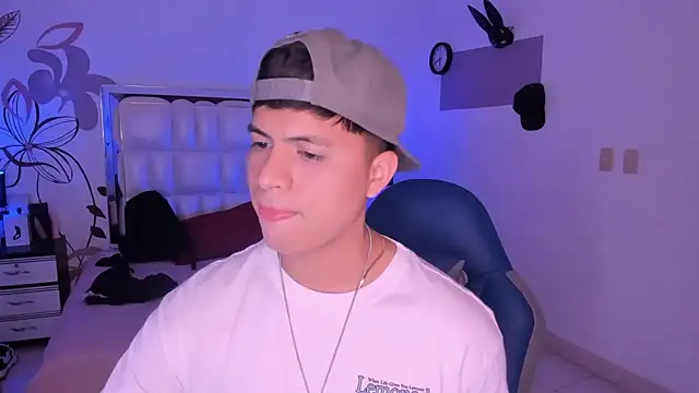 Niicky1  online show from 3, 1, 2025