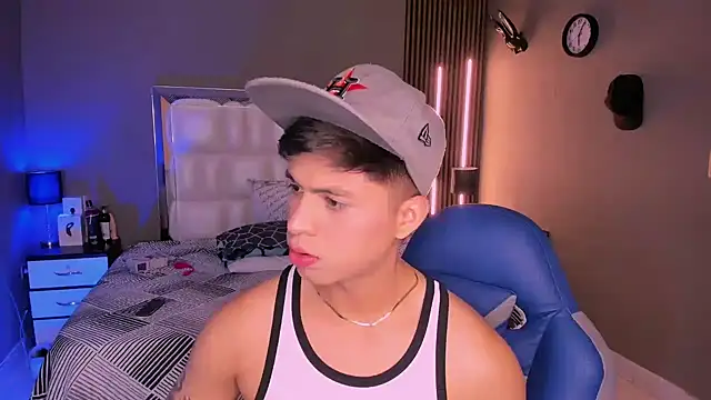 Niicky1  online show from 11, 3, 2025