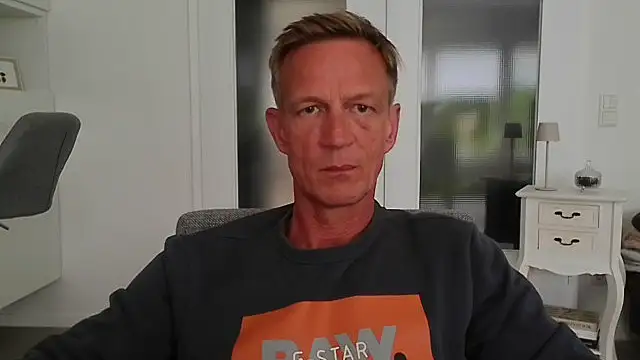 Snapshot of dirks71 chatting on 15, 6, 2026 dirks71 online show from 15, 6, 2026