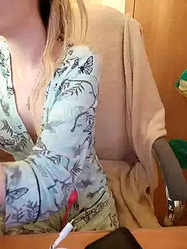 Elza kom online show from 2, 1, 2025