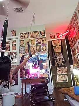 luvs2cumm69 online show from 19, 3, 2025