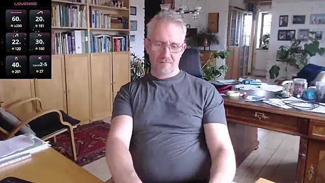 tom-swede online show from 2, 2, 2025