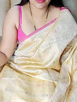 Traditional Housewife  online show from 12, 3, 2025